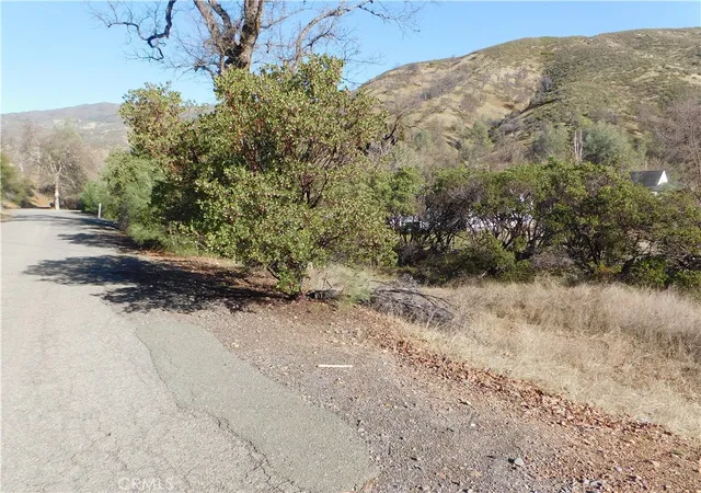 3rd image of 3660 Spring Valley Rd, Clearlake Oaks, CA 95423 | MLS# LC25003474