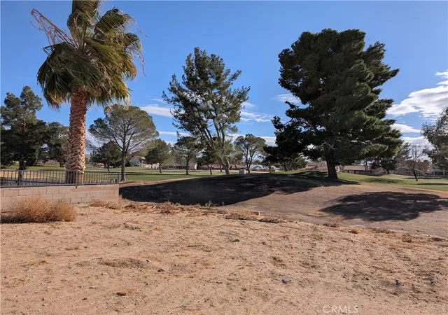 2nd image of 14907 Tournament Dr, Helendale, CA 92342 | MLS# HD25003070