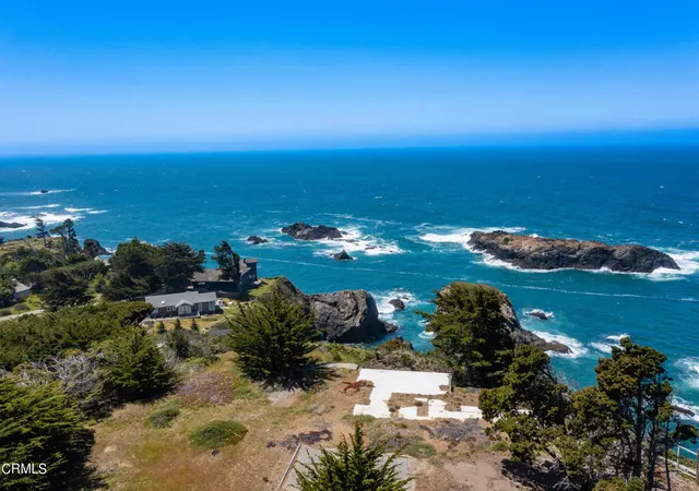 5th image of 6030 Hwy 1, Little River, CA 95456 | MLS# C1-10847