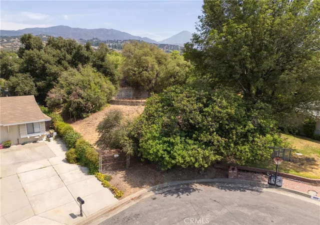 Homes for sale in Claremont, CA | 4053 N Towne Ave, Claremont, CA 91711 | MLS# TR25006435