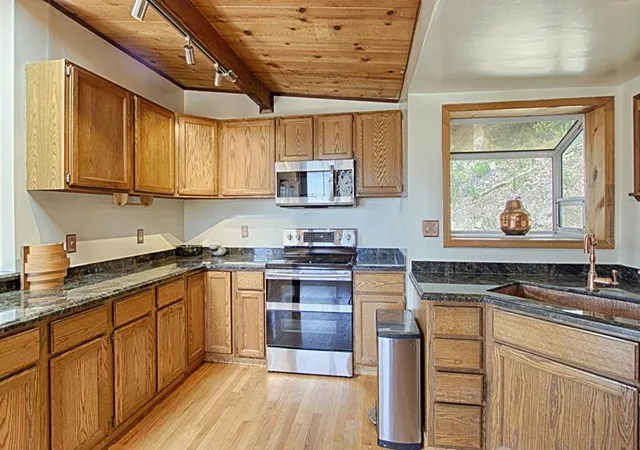 3rd image of 11120 Lake Blvd, Felton, CA 95018 | MLS# ML81990152