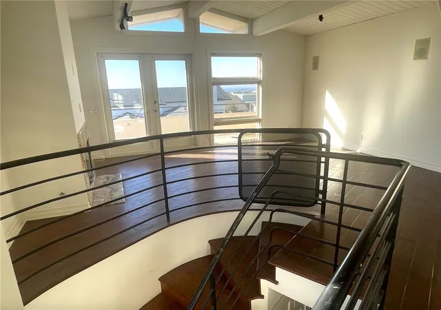 5th image of 989 Miramar St, Laguna Beach, CA 92651 | MLS# LG25008074