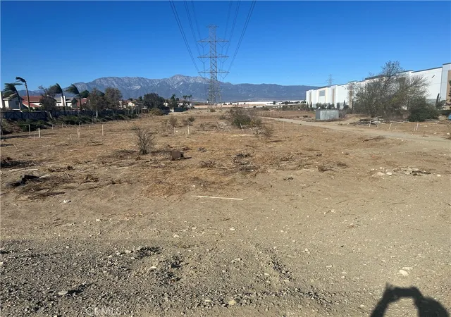 2nd image of 11130 E Riverside Dr, Ontario, CA 91761 | MLS# IV25008166