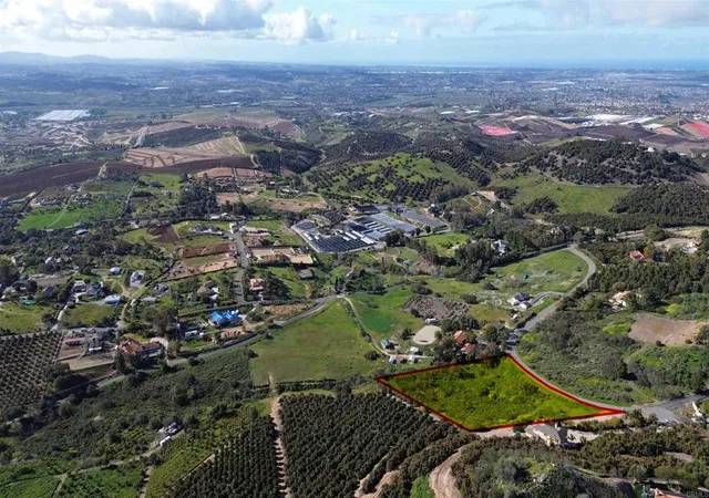 2nd image of 1560 Camino Corto, Fallbrook, CA 92028 | MLS# NDP2500444