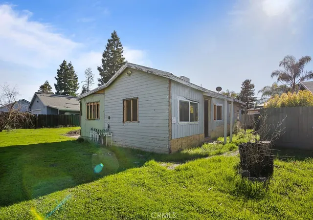 Photo 3 of Single family home for sale at 2520 Mckee Rd, Merced, CA 95340 | MLS# MC25010088 | Listing updated on 2026-06-15