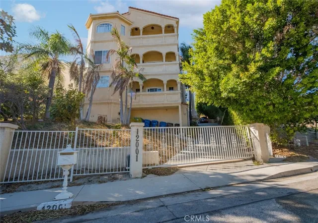 1st image of 12001 Shoshone Ave, Granada Hills, CA 91344 | MLS# SR25010724