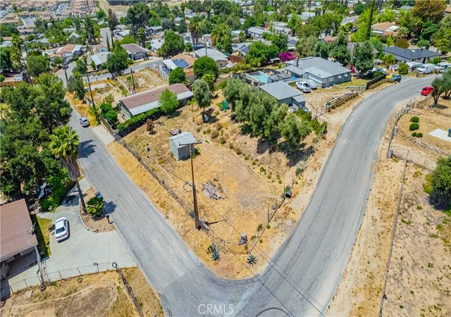1st image of 5 Mesa Dr, Lake Elsinore, CA 92530 | MLS# SW25010640