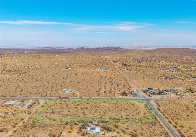 2nd image of 3342 Yucca Mesa Rd, Yucca Valley, CA 92284 | MLS# JT25012913