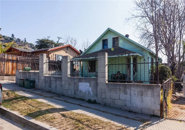 Photo 1 of Multi family home for sale at 2908 Future St, Los Angeles, CA 90065 | MLS# SR24248921 | Listing updated on 2026-06-04