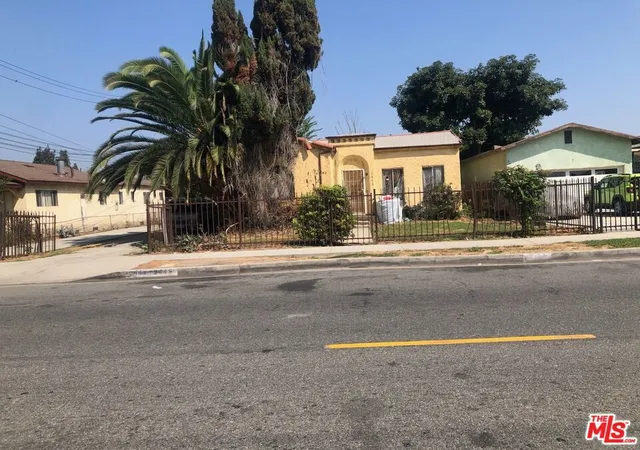 1st image of 2443 E 124th St, Compton, CA 90222 | MLS# 25488297