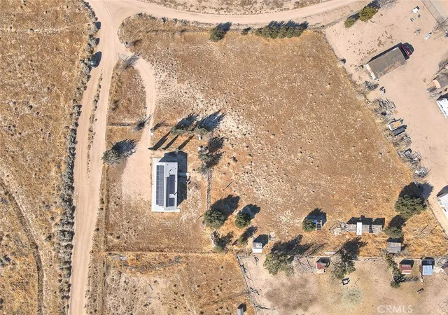 Photo 2 of Manufactured home for sale at 25253 Malmo St, Lancaster, CA 93536 | MLS# SR25019122 | Listing updated on 2026-05-22