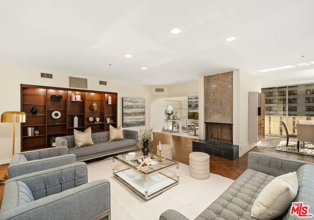 Photo 1 of Condo for sale at 10375 Wilshire Blvd #7D, Los Angeles, CA 90024 | MLS# 25490059 | Listing updated on 2025-03-06