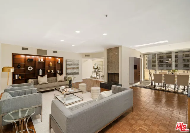 Photo 2 of Condo for sale at 10375 Wilshire Blvd #7D, Los Angeles, CA 90024 | MLS# 25490059 | Listing updated on 2025-03-06