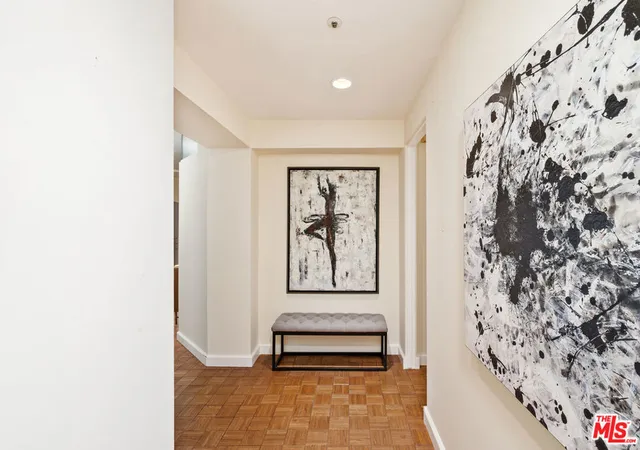 Photo 3 of Condo for sale at 10375 Wilshire Blvd #7D, Los Angeles, CA 90024 | MLS# 25490059 | Listing updated on 2025-03-06