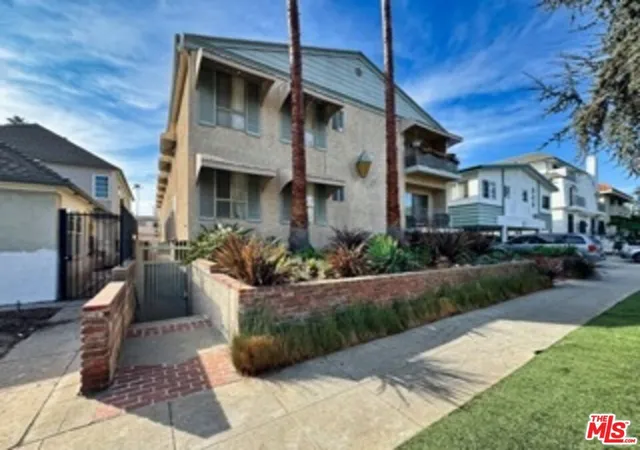 Homes for sale in Santa Monica, CA | 854 9th St, Santa Monica, CA 90403 | MLS# 25491077