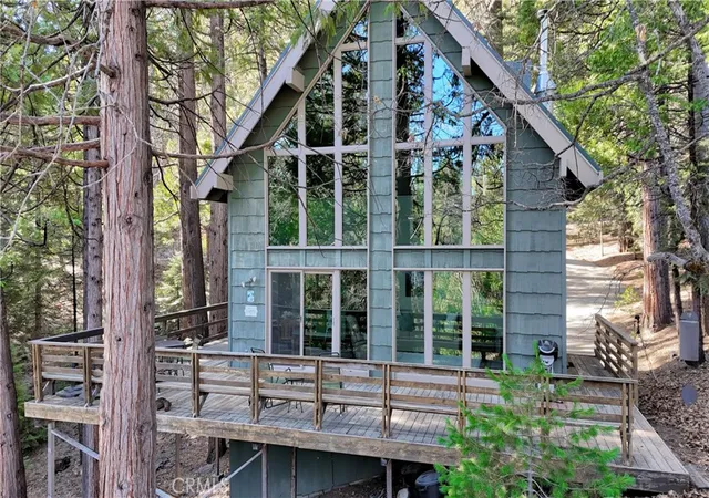 Photo 2 of Single family home for sale at 7649 Forest Dr, Fish Camp, CA 93623 | MLS# MP25018899 | Listing updated on 2025-02-04