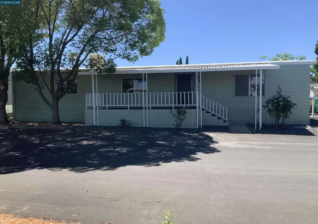 Photo 3 of Sale Pending at 165 Tiki Ln, Pittsburg, CA 94565 | MLS# 41084252 | Listing updated on 2026-09-17