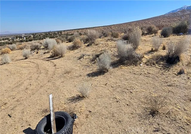 1st image of 5 Avenue Y6, Llano, CA 93544 | MLS# CV25022097