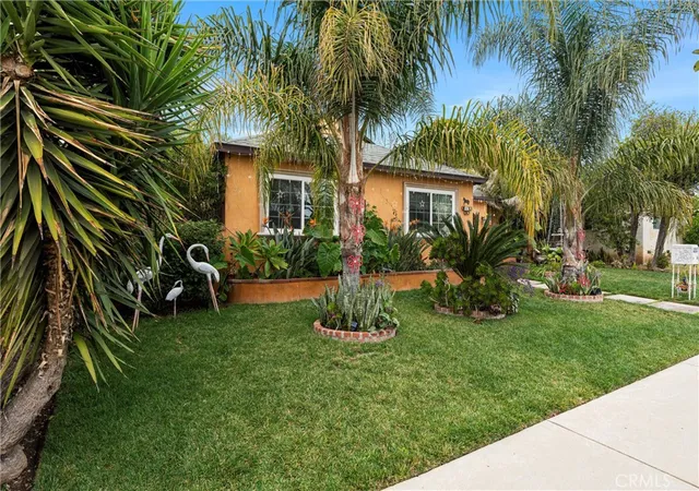 Homes for sale in San Fernando, CA | 14763 San Fernando Mission Blvd, San Fernando, CA 91345 | MLS# PW25023498