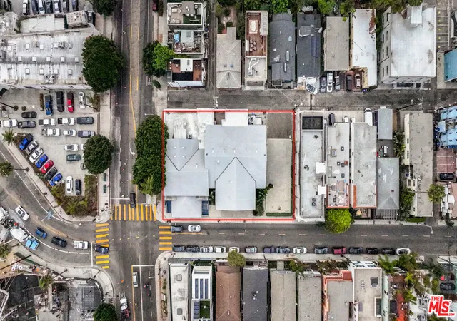 Photo 3 of Land for sale at 132 Brooks Ave, Venice, CA 90291 | MLS# 25488871 | Listing updated on 2026-10-01