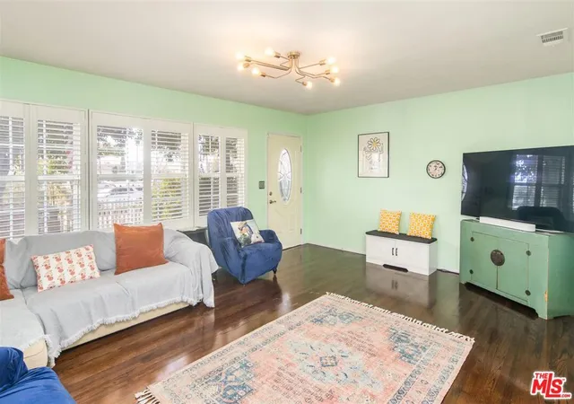 Photo 2 of Single family home for sale at 1414 N Whitnall Hwy, Burbank, CA 91505 | MLS# 25492957 | Listing updated on 2025-02-15