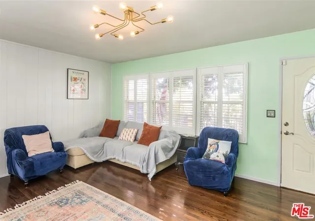 Photo 3 of Single family home for sale at 1414 N Whitnall Hwy, Burbank, CA 91505 | MLS# 25492957 | Listing updated on 2025-02-15