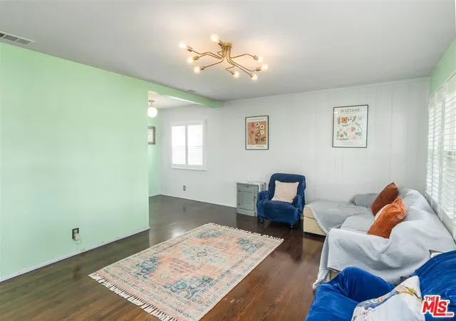 Photo 3 of Single family home for sale at 1414 N Whitnall Hwy, Burbank, CA 91505 | MLS# 25492957 | Listing updated on 2025-02-15