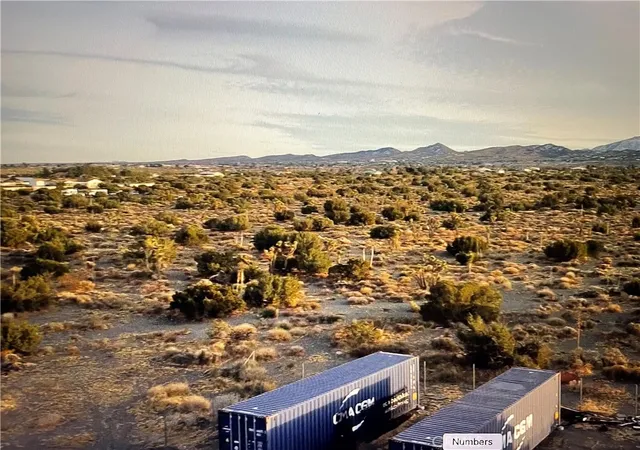 7th image of 3123 Coyote Rd, Phelan, CA 92371 | MLS# IV25025408