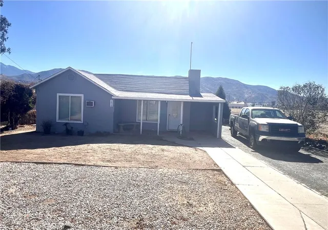 Photo 1 of Single family home for sale at 1010 E Nicolet St, Banning, CA 92220 | MLS# DW25025231 | Listing updated on 2026-05-21