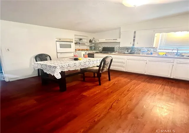 Photo 4 of Single family home for sale at 1010 E Nicolet St, Banning, CA 92220 | MLS# DW25025231 | Listing updated on 2026-05-21