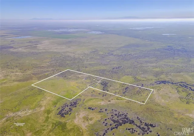 Photo 3 of Land for sale at 11484 Corcoran Rd, Wasco, CA 93280 | MLS# NS25027524 | Listing updated on 2026-01-09