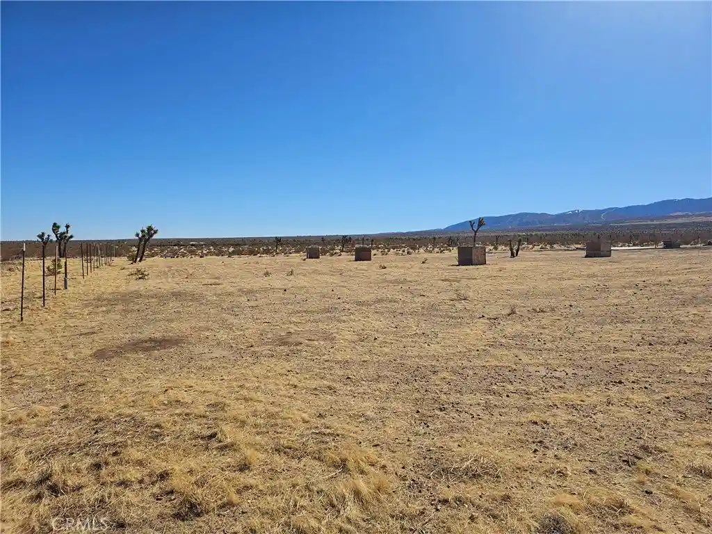 Land for sale at 0 175th Street E, Palmdale, CA 93591 | MLS# HD25028694