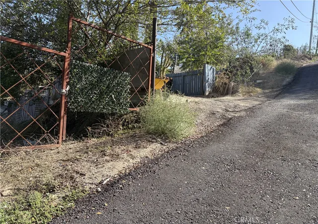 Photo 1 of Land for sale at 4123 Telluride, Los Angeles, CA 90031 | MLS# DW25029577 | Listing updated on 2026-10-07