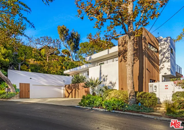 Photo 1 of Single family home for sale at 354 Amalfi Dr, Santa Monica, CA 90402 | MLS# 25495045 | Listing updated on 2025-04-15