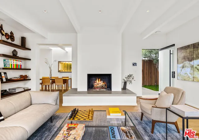 Photo 4 of Single family home for sale at 354 Amalfi Dr, Santa Monica, CA 90402 | MLS# 25495045 | Listing updated on 2025-04-15