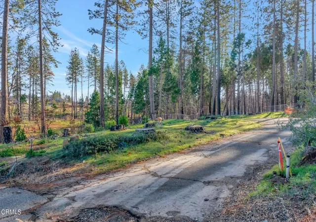 Photo 2 of Sale Pending at 1584 Wagstaff Rd, Paradise, CA 95969 | MLS# V1-28050 | Listing updated on 2025-11-12