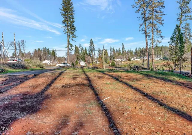 Photo 3 of Sale Pending at 1584 Wagstaff Rd, Paradise, CA 95969 | MLS# V1-28050 | Listing updated on 2025-11-12