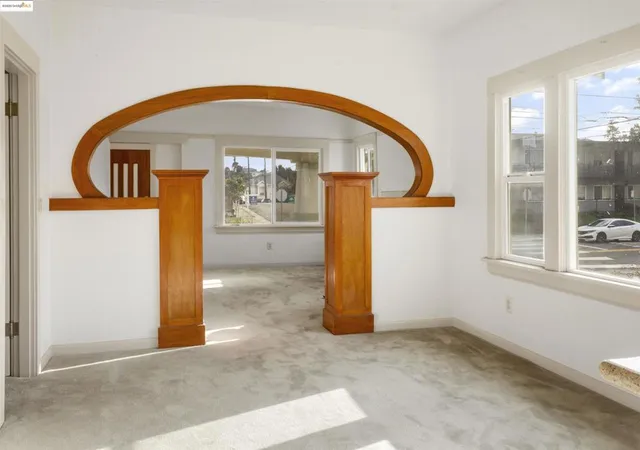 4th image of 2301 12Th Ave, Oakland, CA 94606 | MLS# 41085416