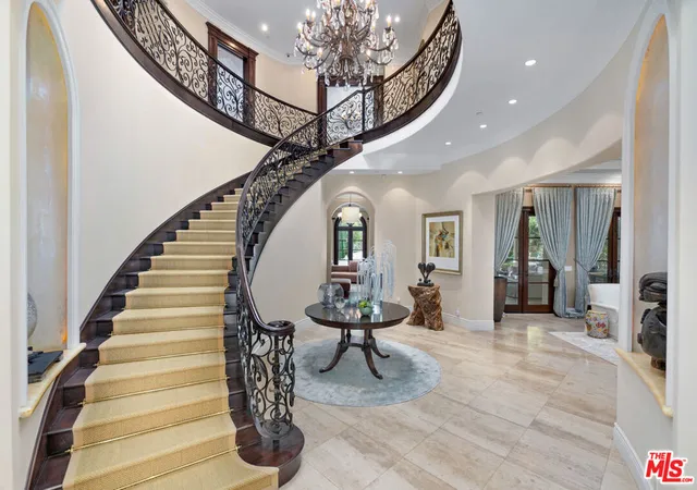 Homes for sale in Beverly Hills, CA | 620 Walden Dr, Beverly Hills, CA 90210 | MLS# 25497355