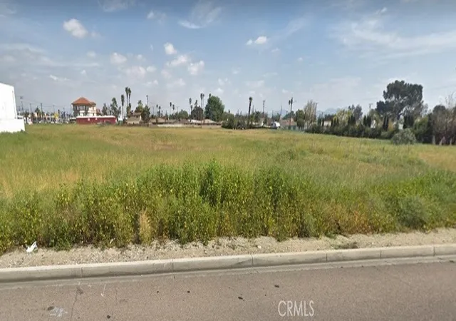 1st image of 8147 Cypress Ave, Fontana, CA 92335 | MLS# TR25032918