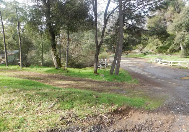 1st image of 5560 Hale Ave, Clearlake, CA 95422 | MLS# LC25034739
