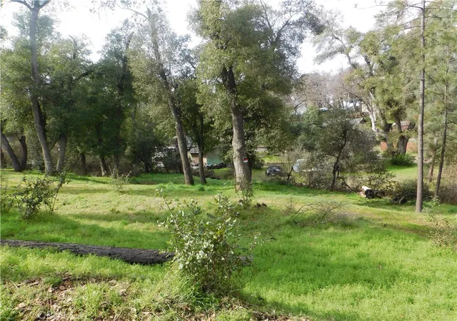 6th image of 5560 Hale Ave, Clearlake, CA 95422 | MLS# LC25034739