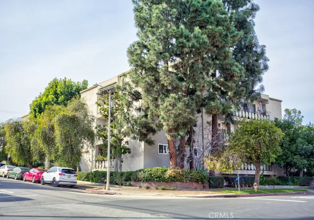 1st image of 4255 W 5Th St #204, Los Angeles, CA 90020 | MLS# WS25034733