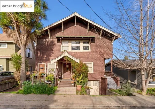 1st image of 3537 Kempton, Oakland, CA 94611 | MLS# 41086305