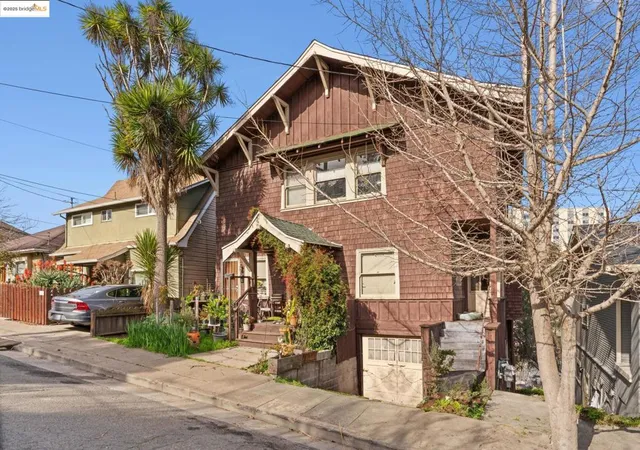 3rd image of 3537 Kempton, Oakland, CA 94611 | MLS# 41086305