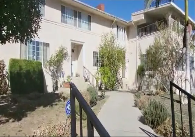 5th image of 1121 5Th Ave, Los Angeles, CA 90019 | MLS# PW25035453