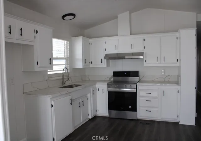 Photo 3 of Manufactured home for sale at 89 Thunderhead 1 #89 Havasu Lake, Needles, CA 92363 | MLS# HD25037797 | Listing updated on 2026-01-30