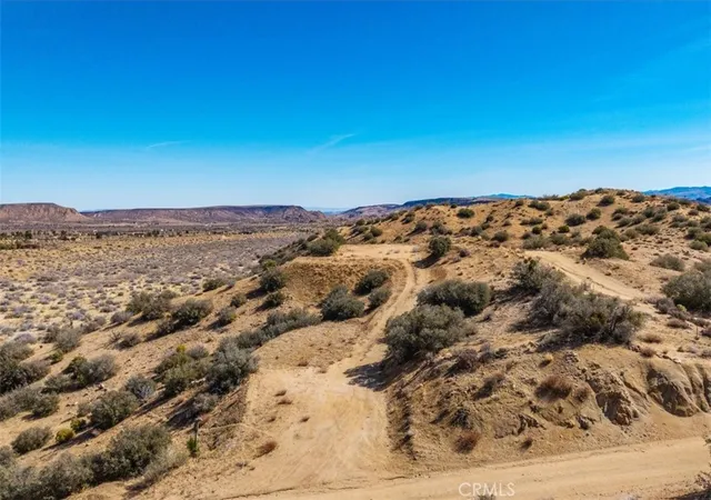 4th image of 2841 Tumbleweed Trl, Pioneertown, CA 92268 | MLS# JT25037157