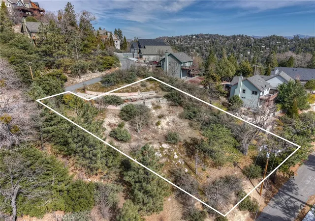 1st image of 841 Madera Ln, Lake Arrowhead, CA 92352 | MLS# IG25040343