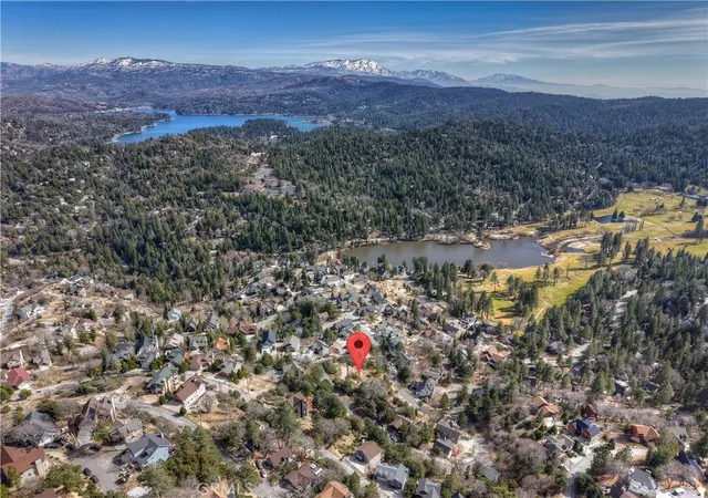 5th image of 841 Madera Ln, Lake Arrowhead, CA 92352 | MLS# IG25040343